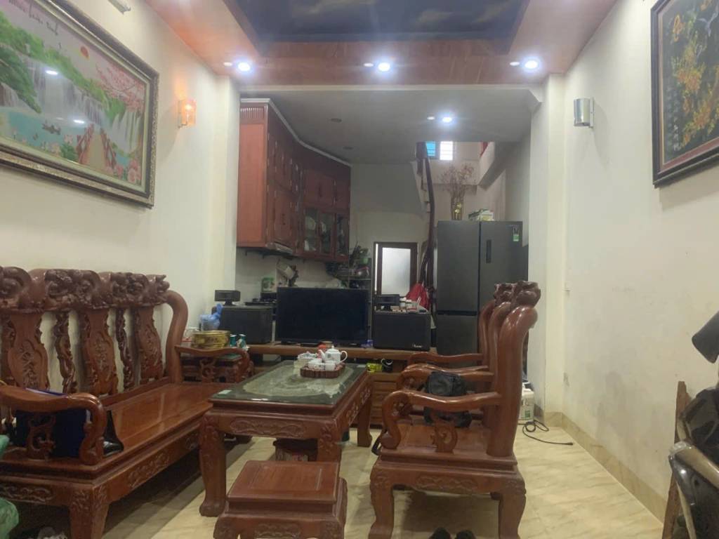 Bán nhà Yên Xá, Thanh Trì, 32m2, nhà dân xây chắc chắn, giá 4,9 tỷ